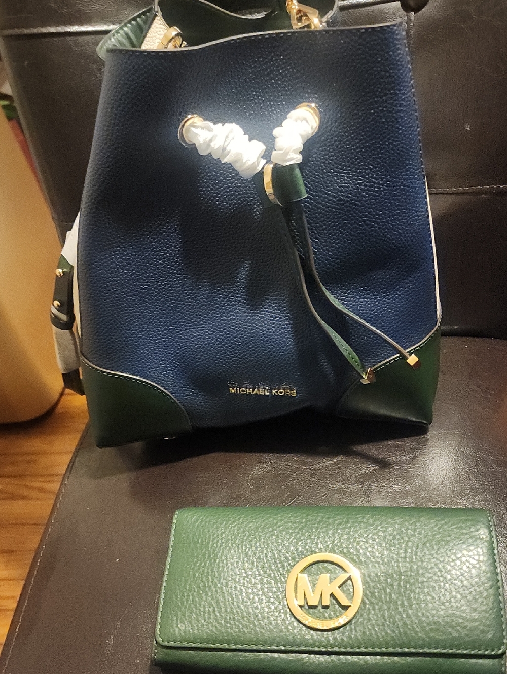 Michael Kors Navy and Green Leather Bucket Crossbody Bag